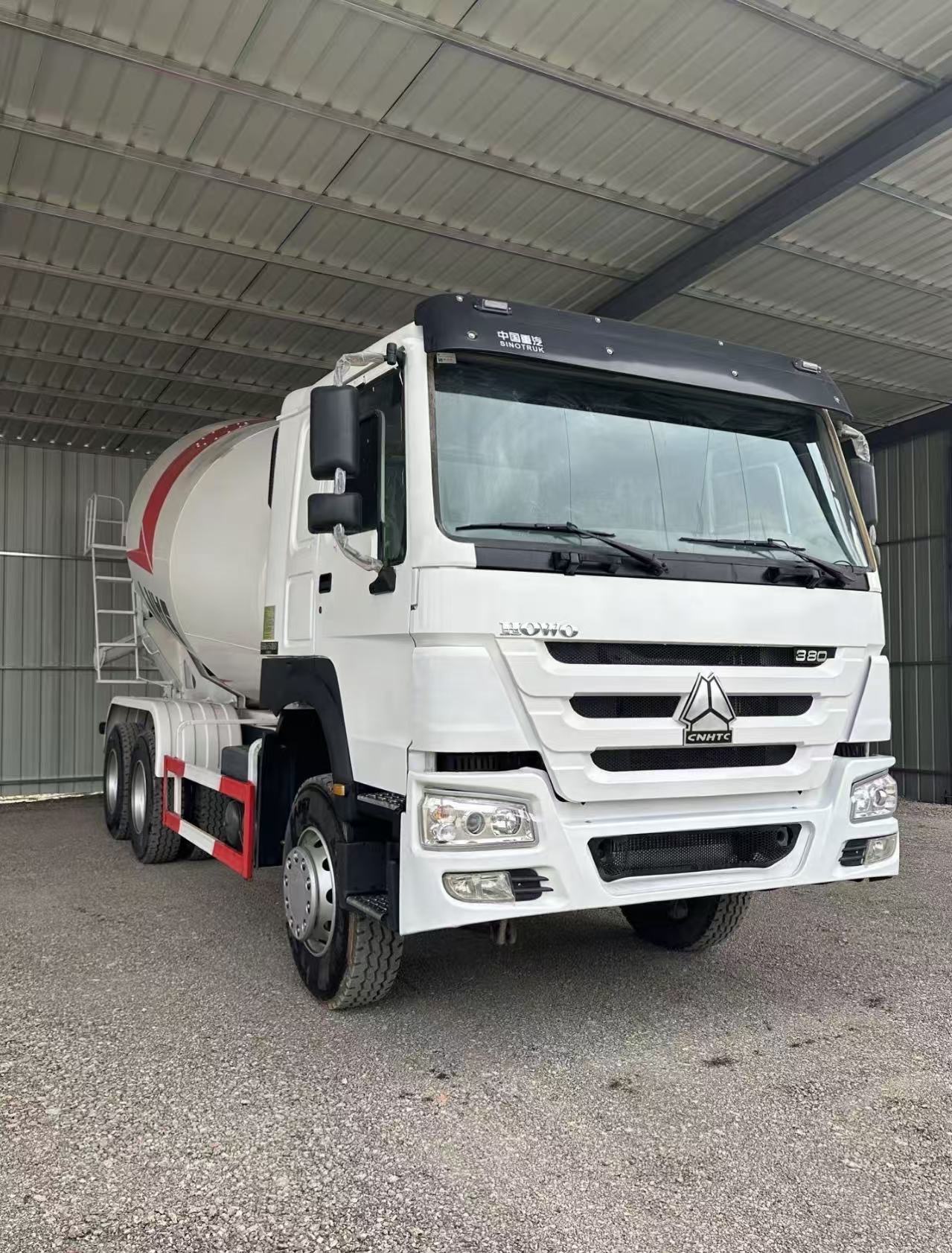 HOWO 6x4 Concrete Mixer Truck
